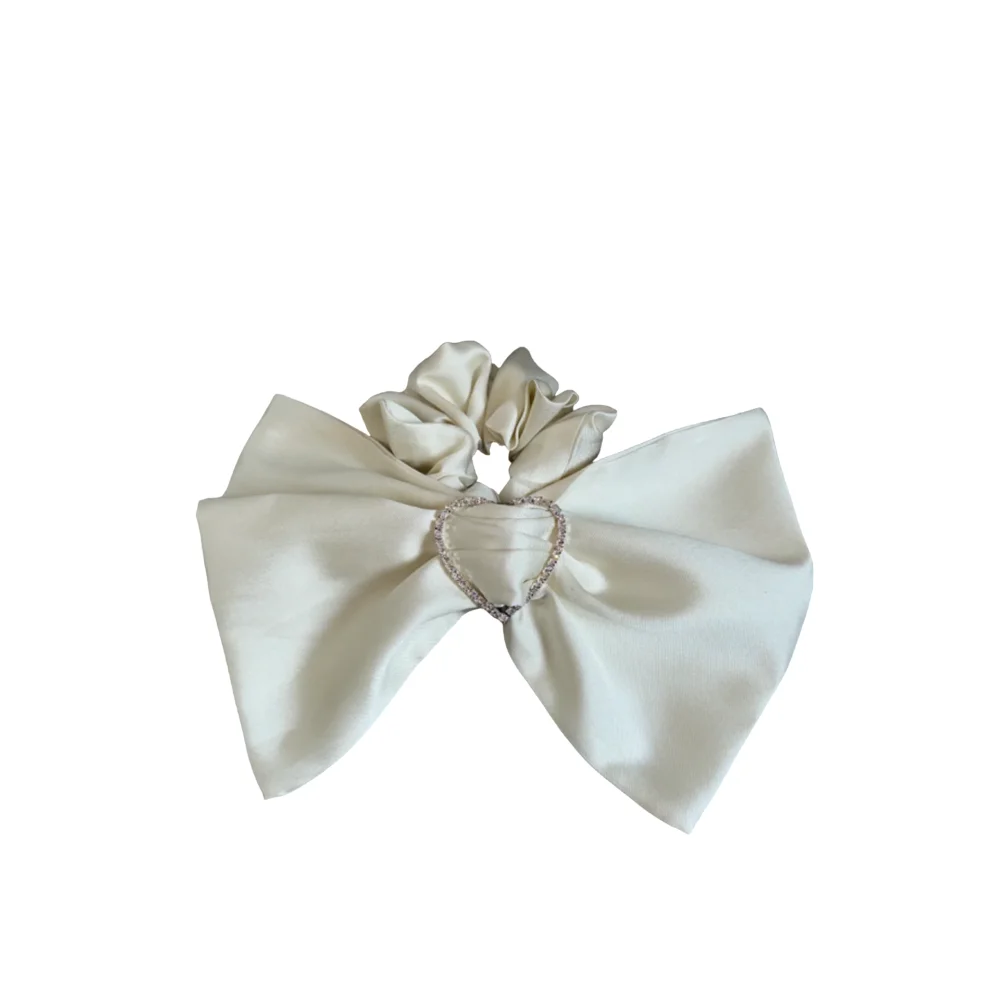 Big Bow Scrunchie — Cream White