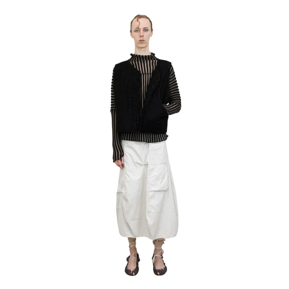 Hilandera Vest — Black