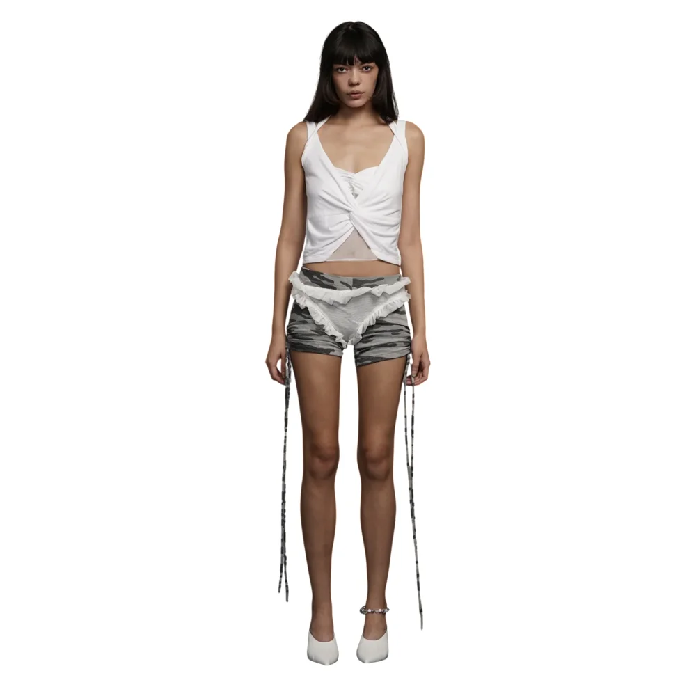 This Criss Lock White Top