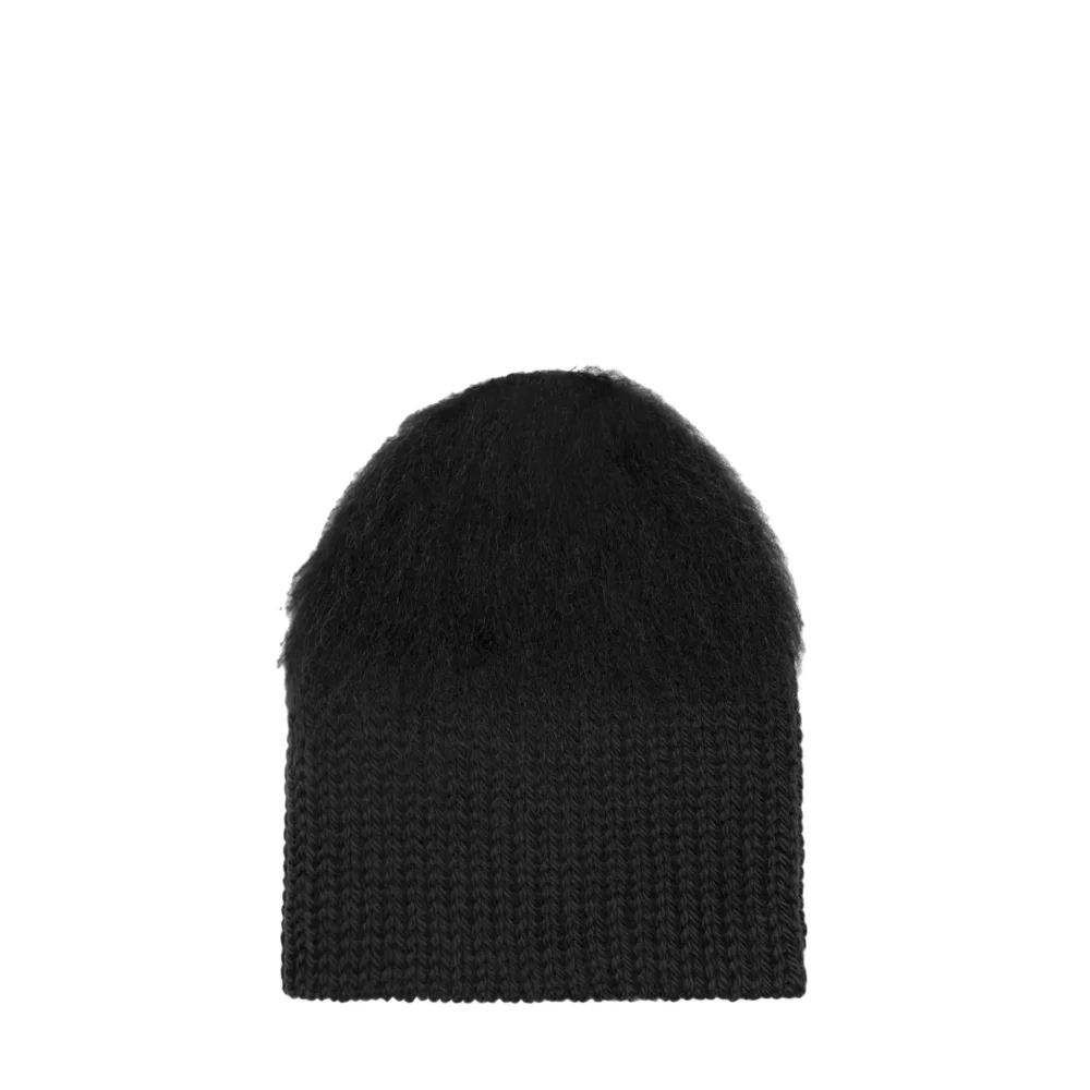 Black Blur Beanie (Made-To-Order)