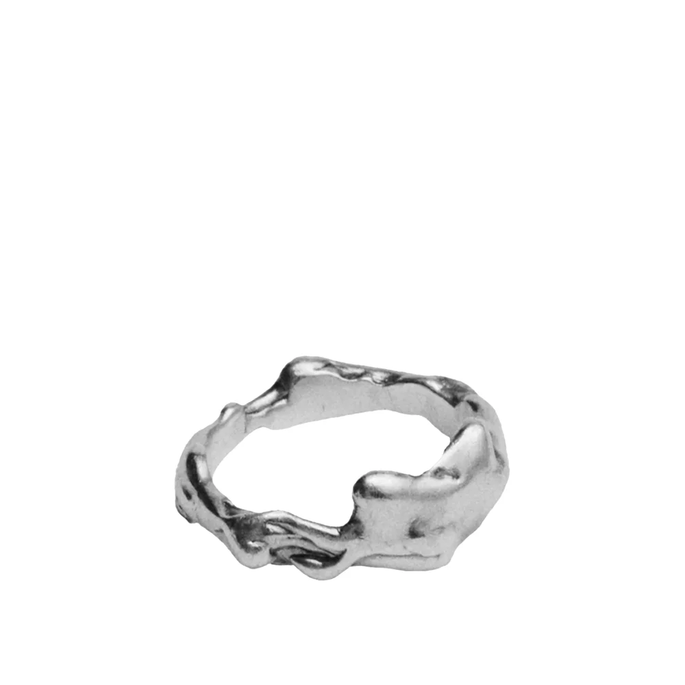 Caprious Ring