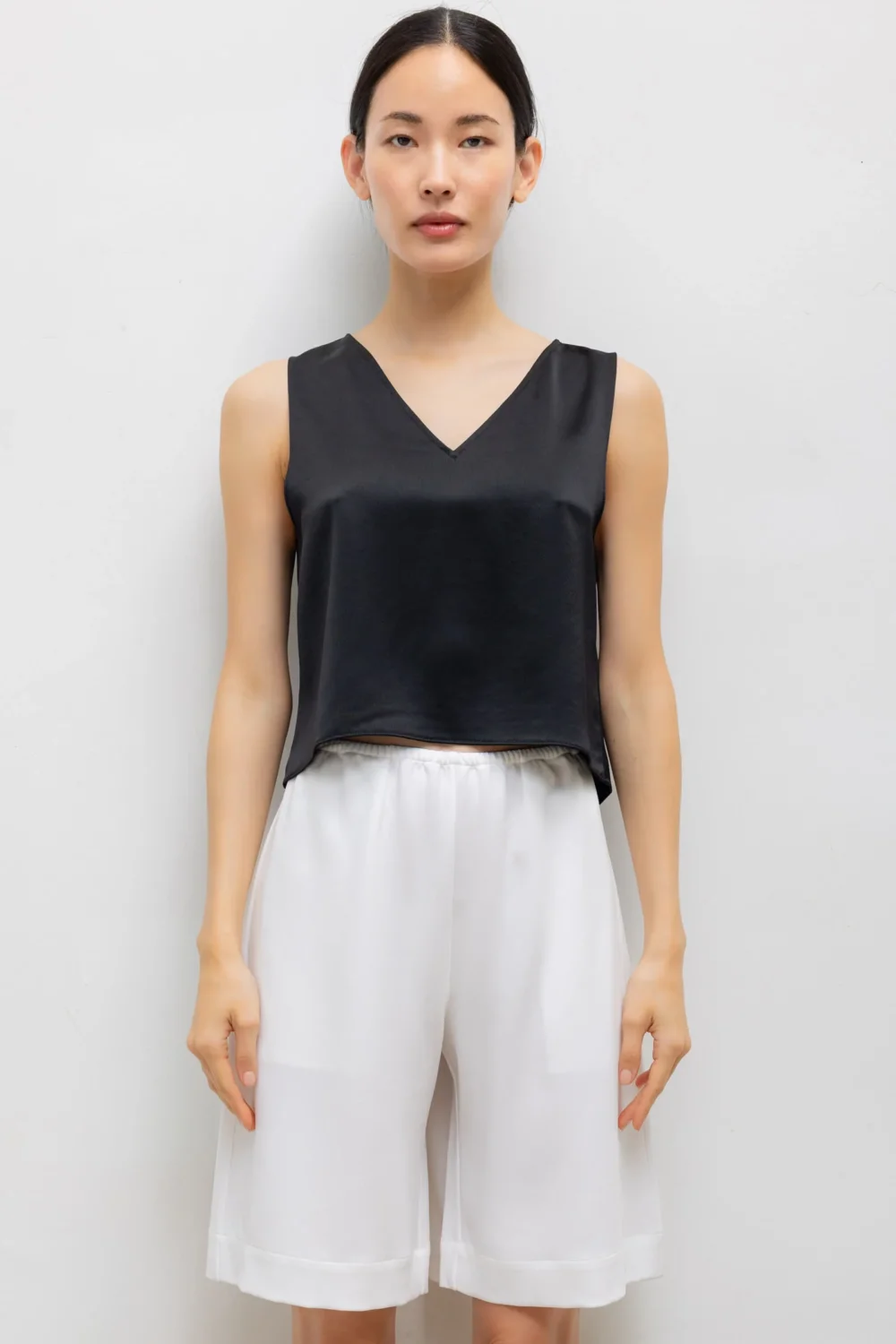 Barb V Neck Shell