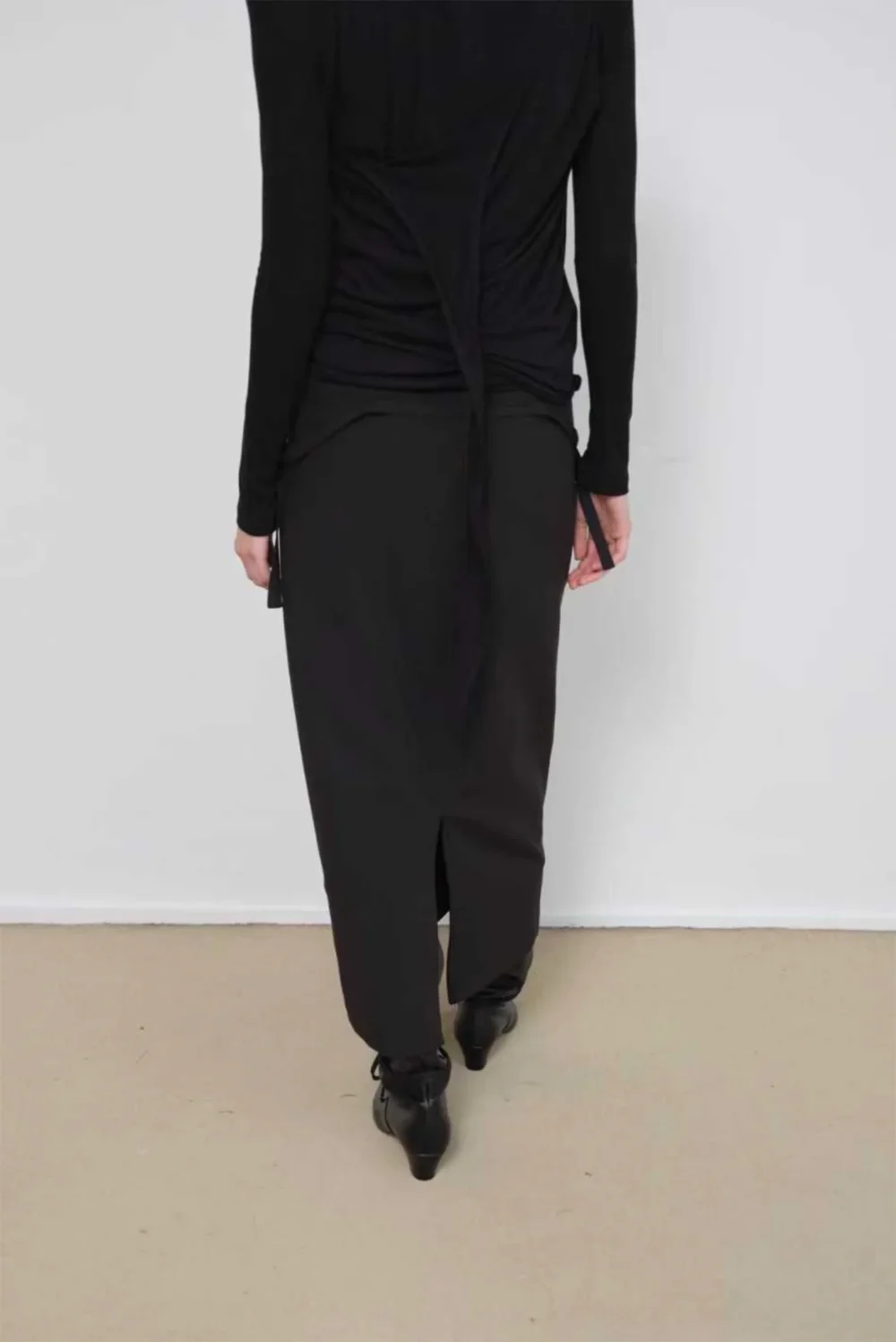 Asymmetrical Draped Tie Layered Long Sleeve Top - Black - 3