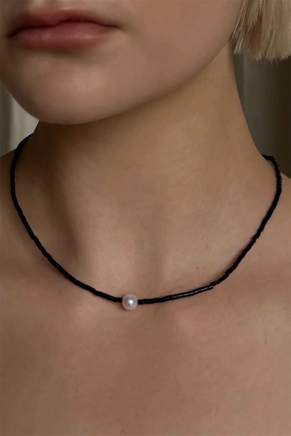 Black Glass Bead Necklace With Pearl