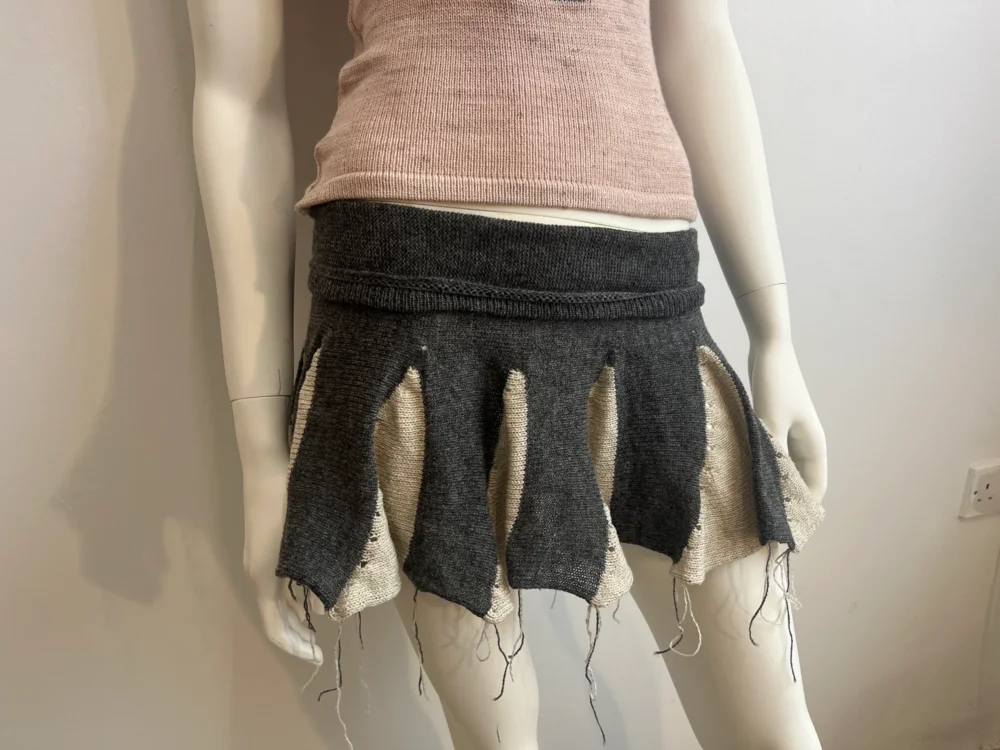 Grey ruffle skirt - 3
