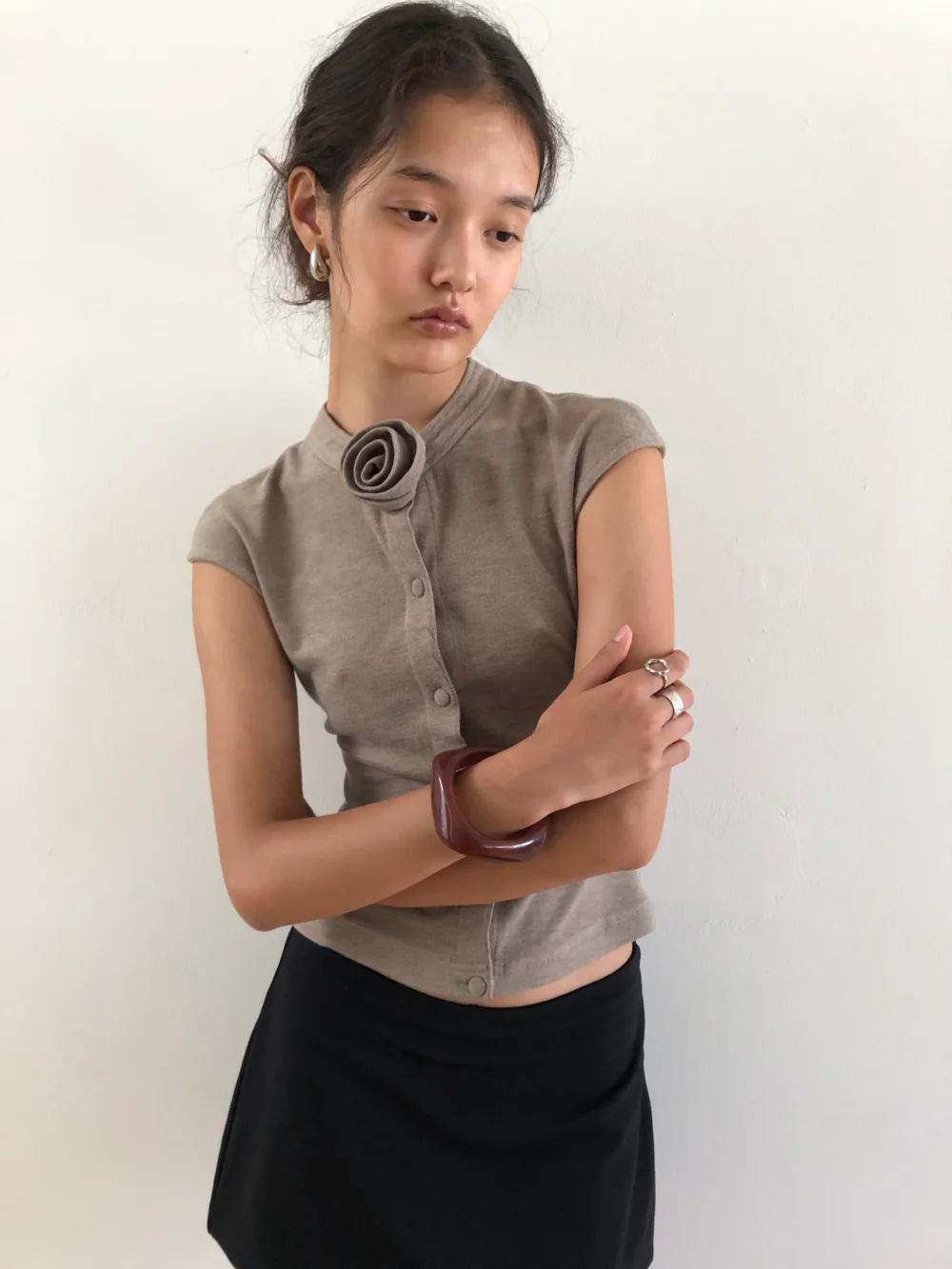 TARI ROSY—COLLARLESS TOP