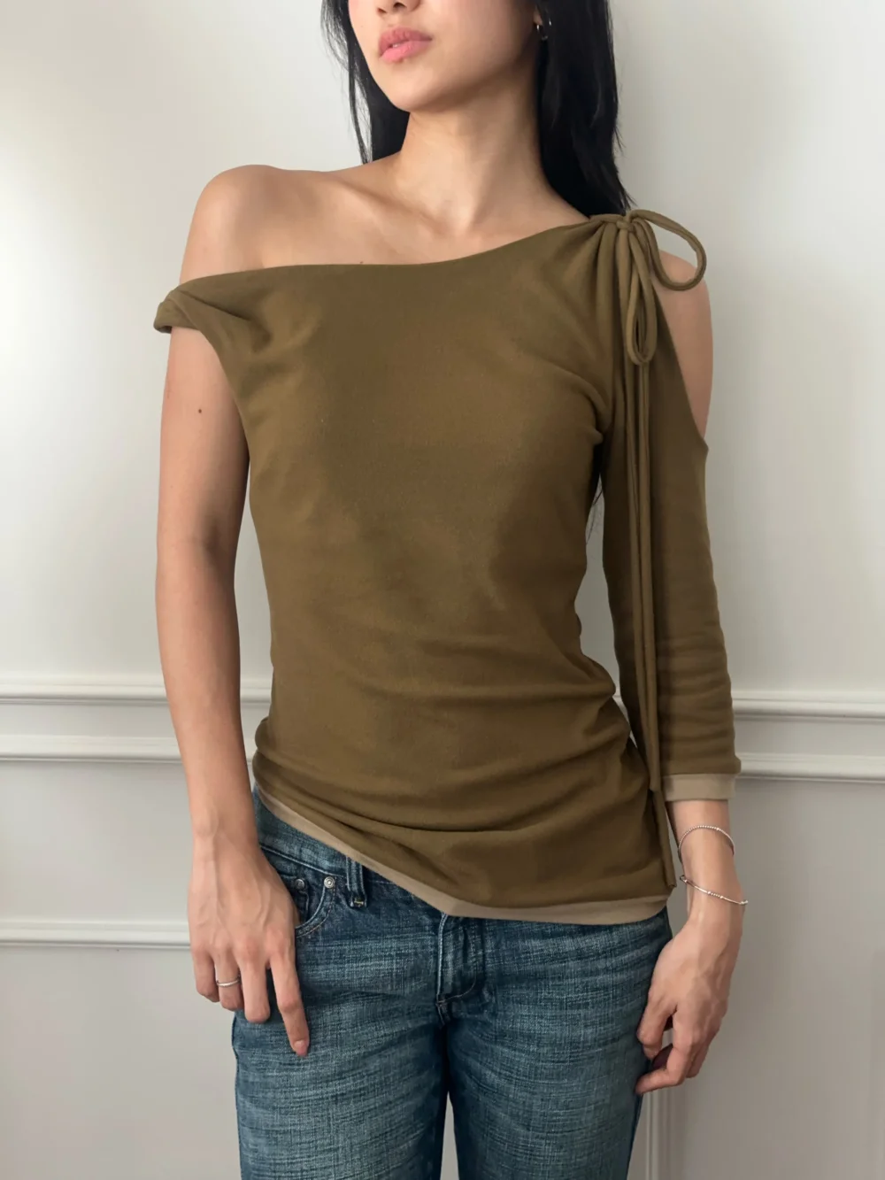 RYN ONE-SHOULDER CUT OUT TOP - 3