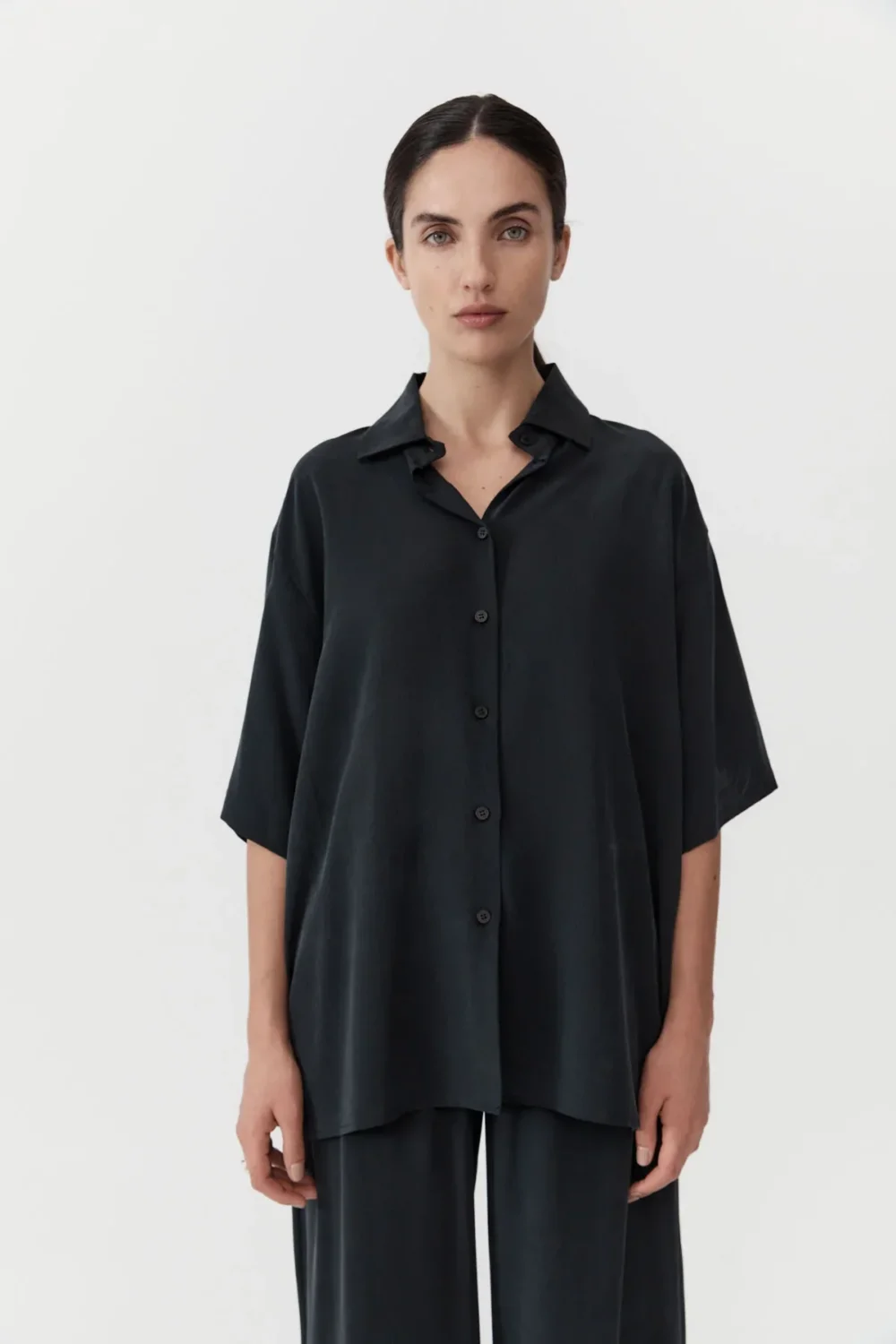 UNISEX SILK SHIRT WASHED BLACK