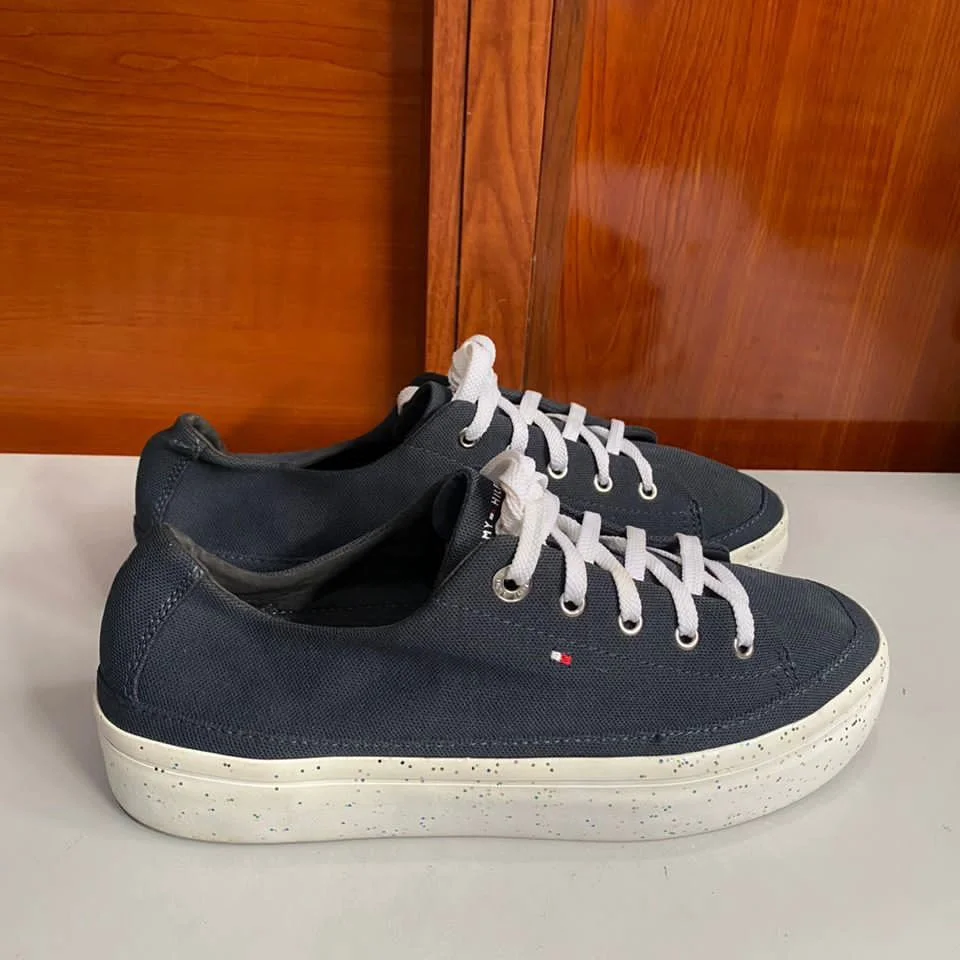 Tommy Hilfiger sneakers 41
