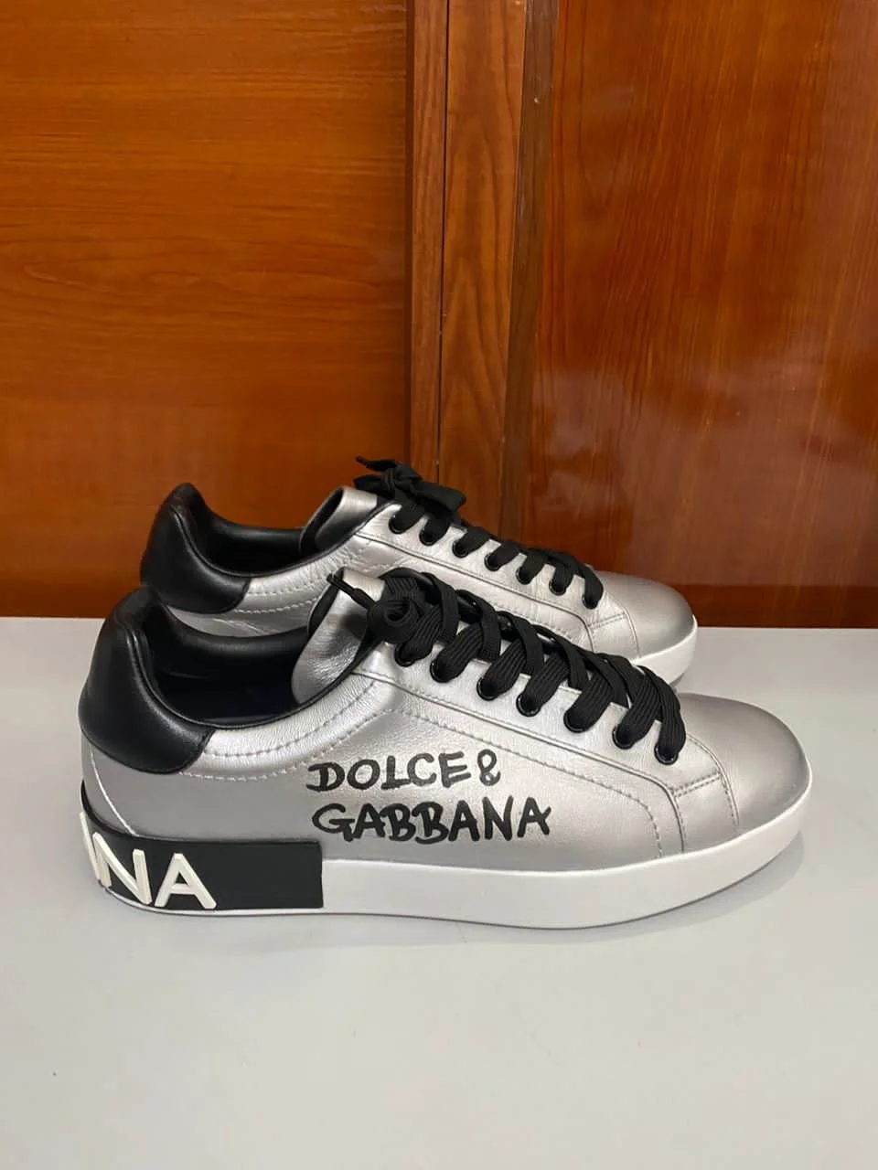 Dolce and Gabbana sneakers 8.5