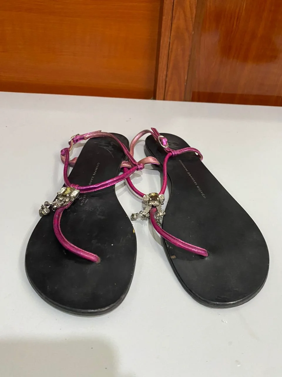 Guiseppe Zanotti sandals 39