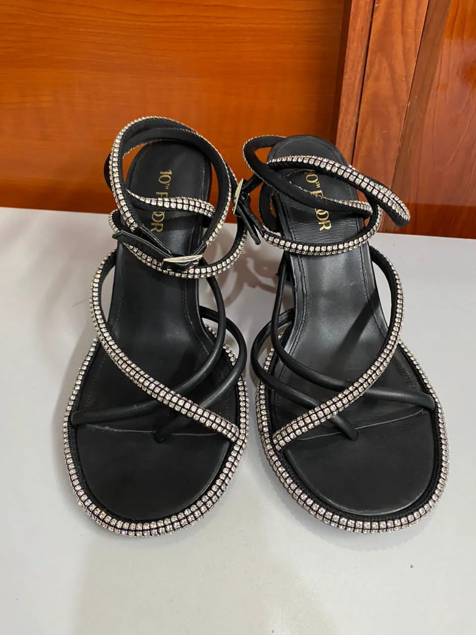 5th floor sandals 40