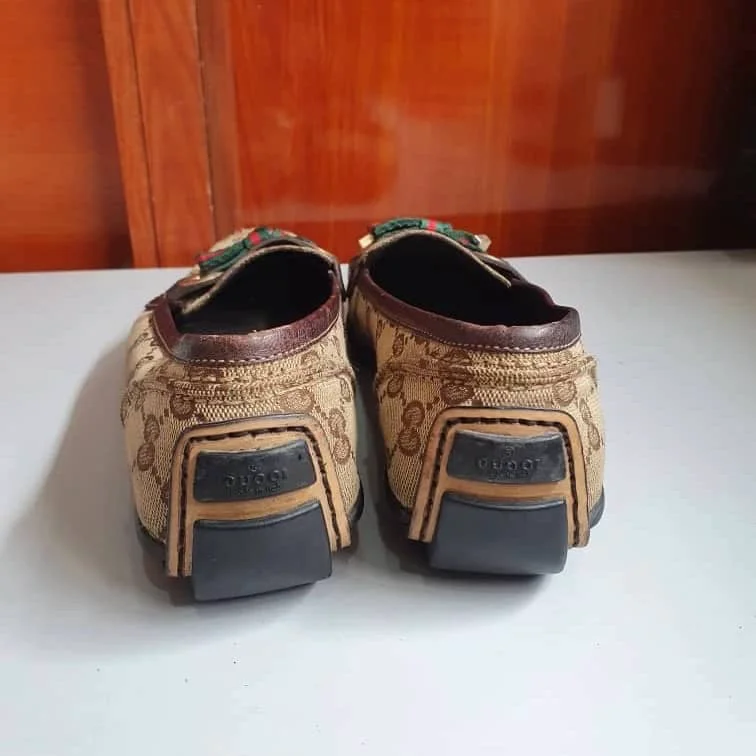 Gucci loafers 8B/38.5