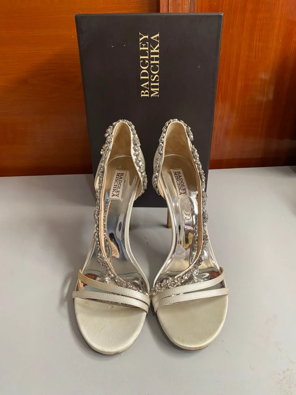 Badgley Mischka sandals 11M