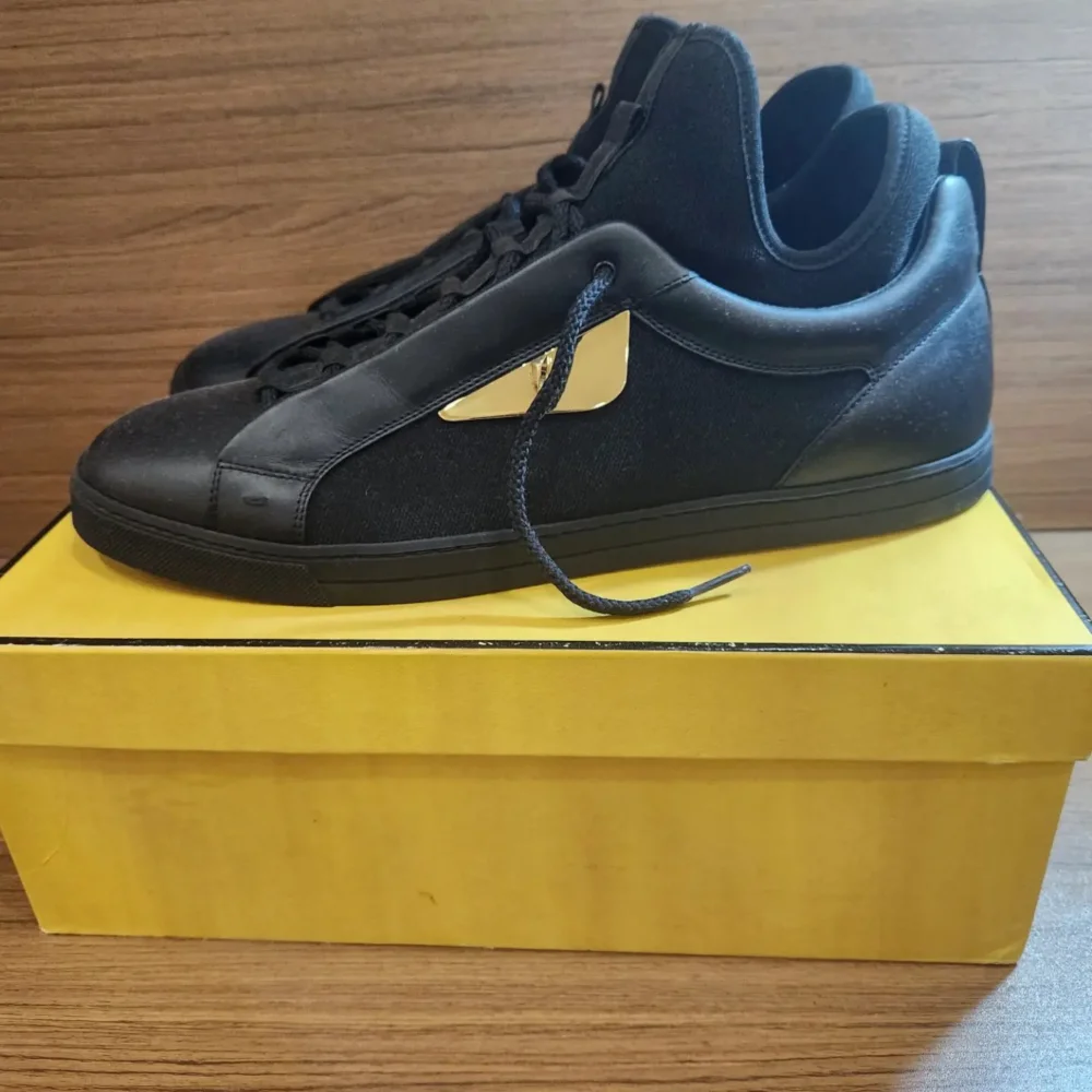 Fendi sneakers 12