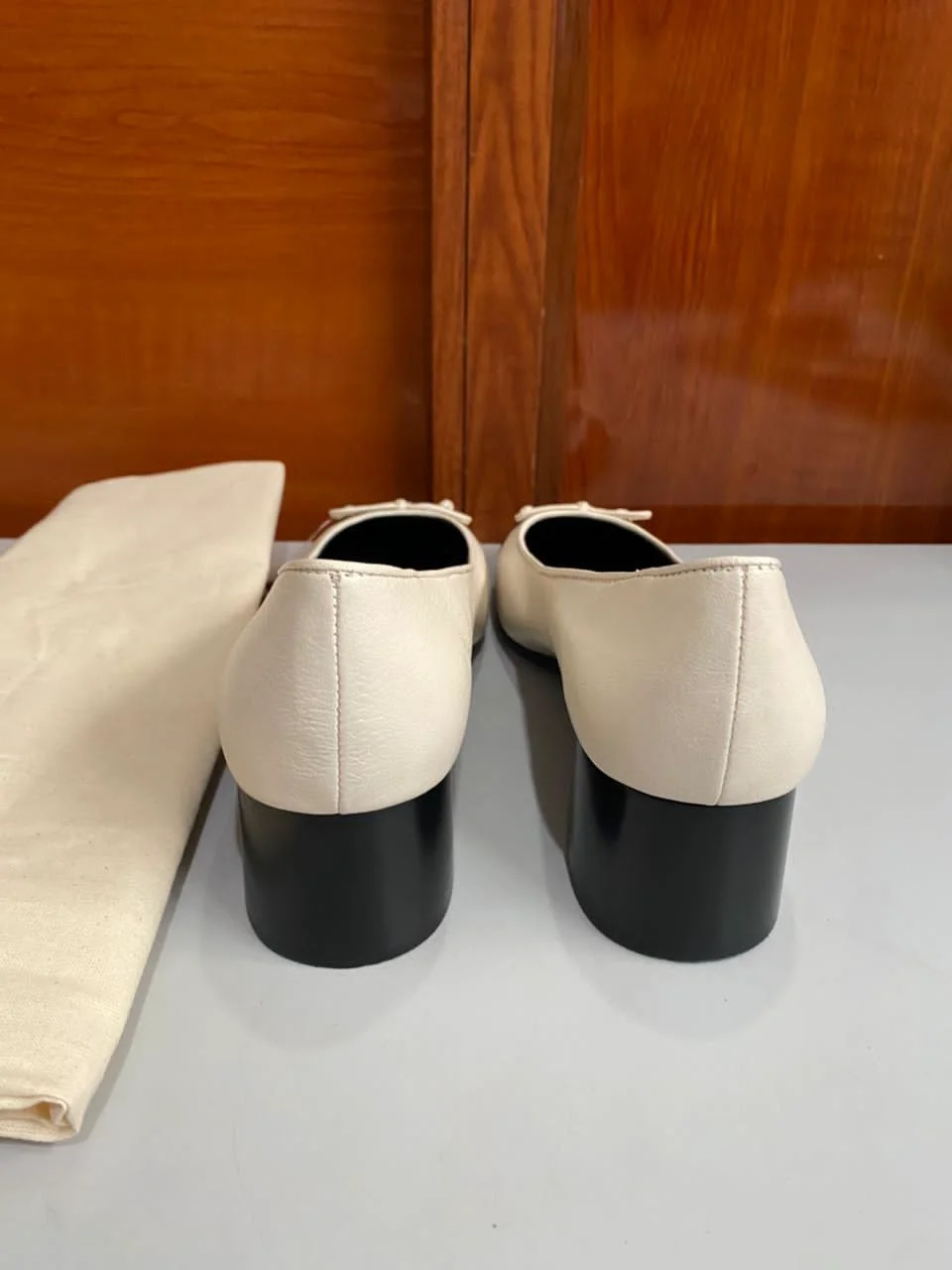 Tory Burch pumps 10M
