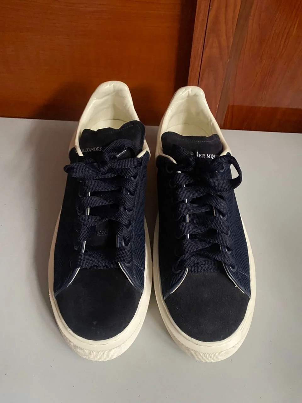 Alexander McQueen sneakers 43