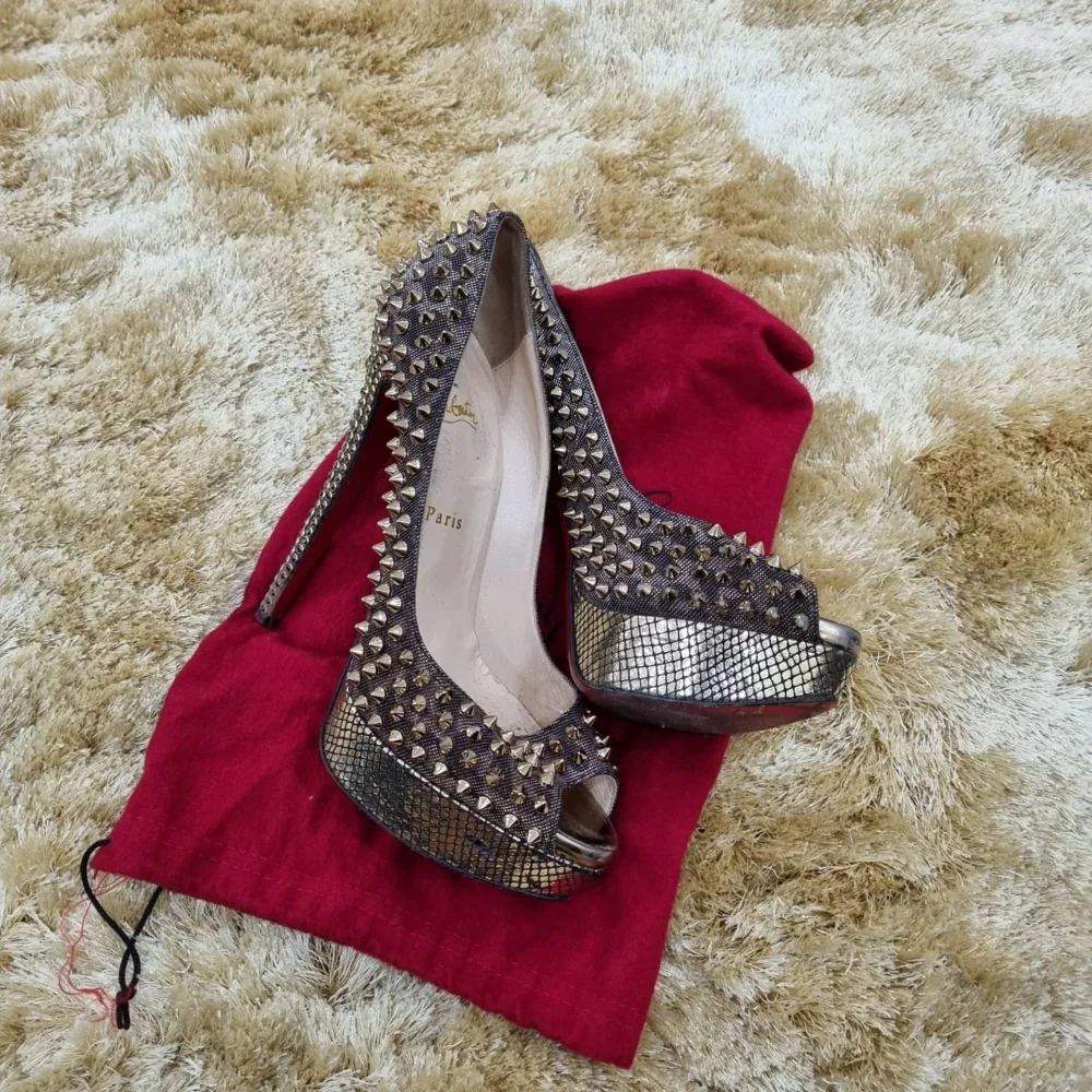 Christian Louboutin pumps 40