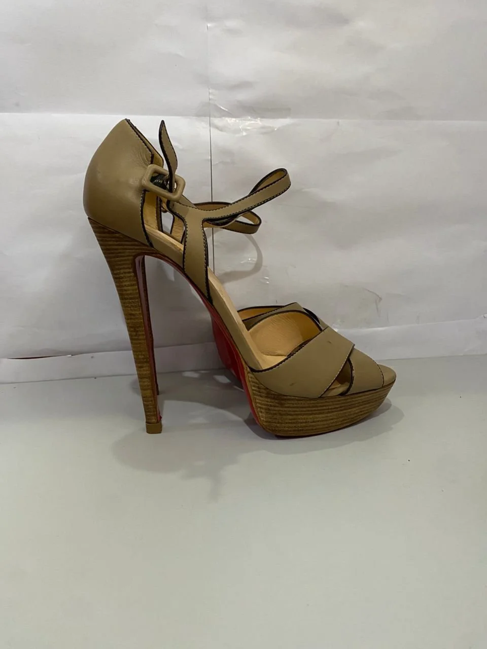 Christian Louboutin sandals 41