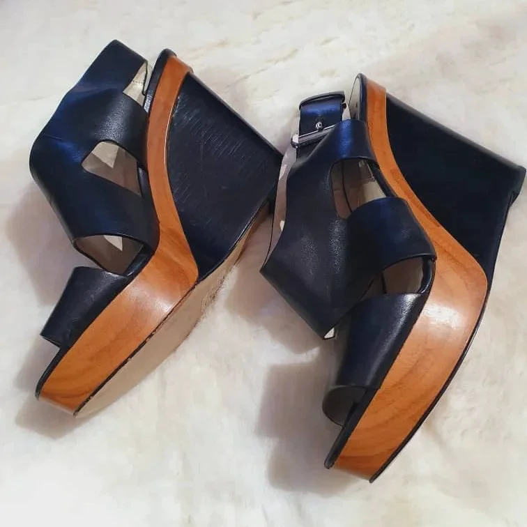 Michael Kors wedges 11M