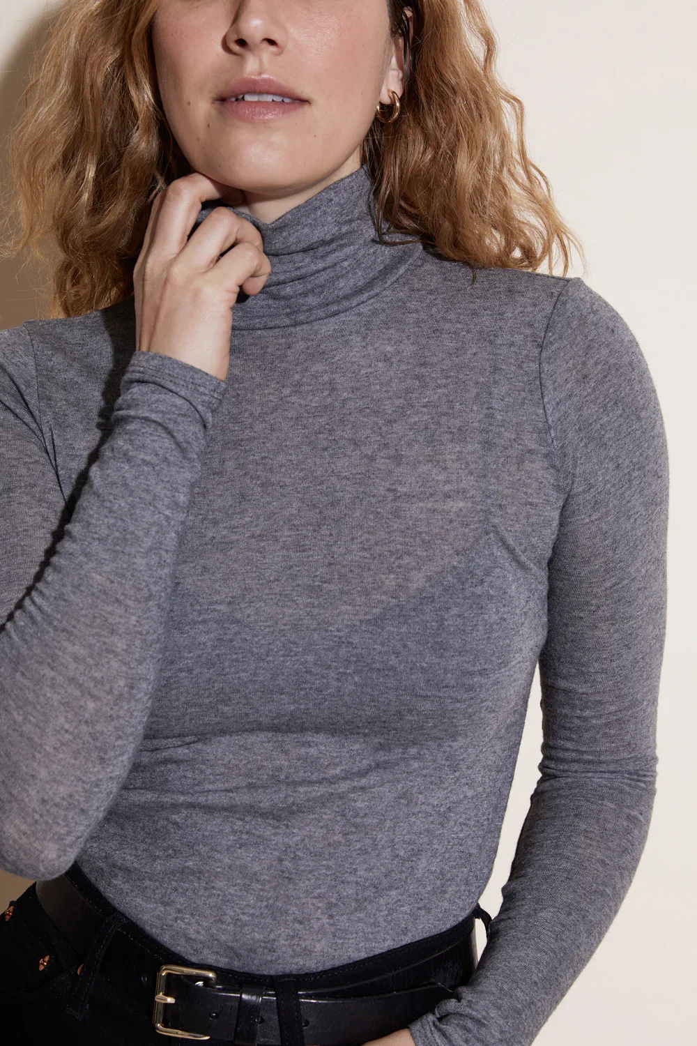 LUCIE TURTLENECK / GREY