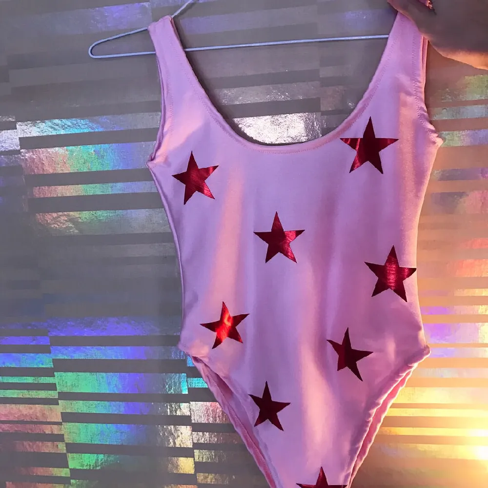 Metallic Red Star Body