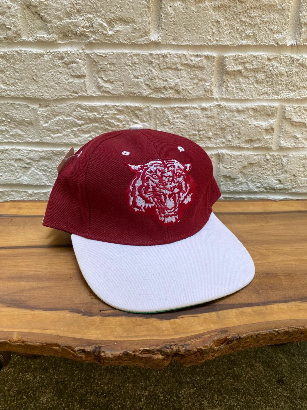 Vintage 80s Fitted Deadstock Melrose Cap