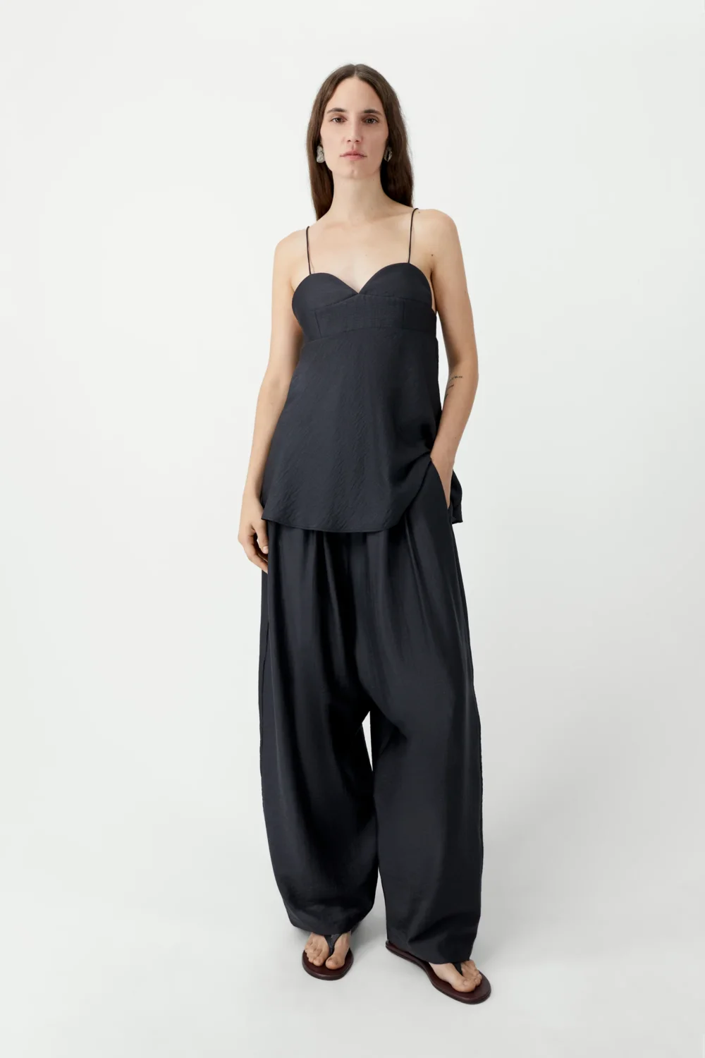 HEART-SHAPED TOP