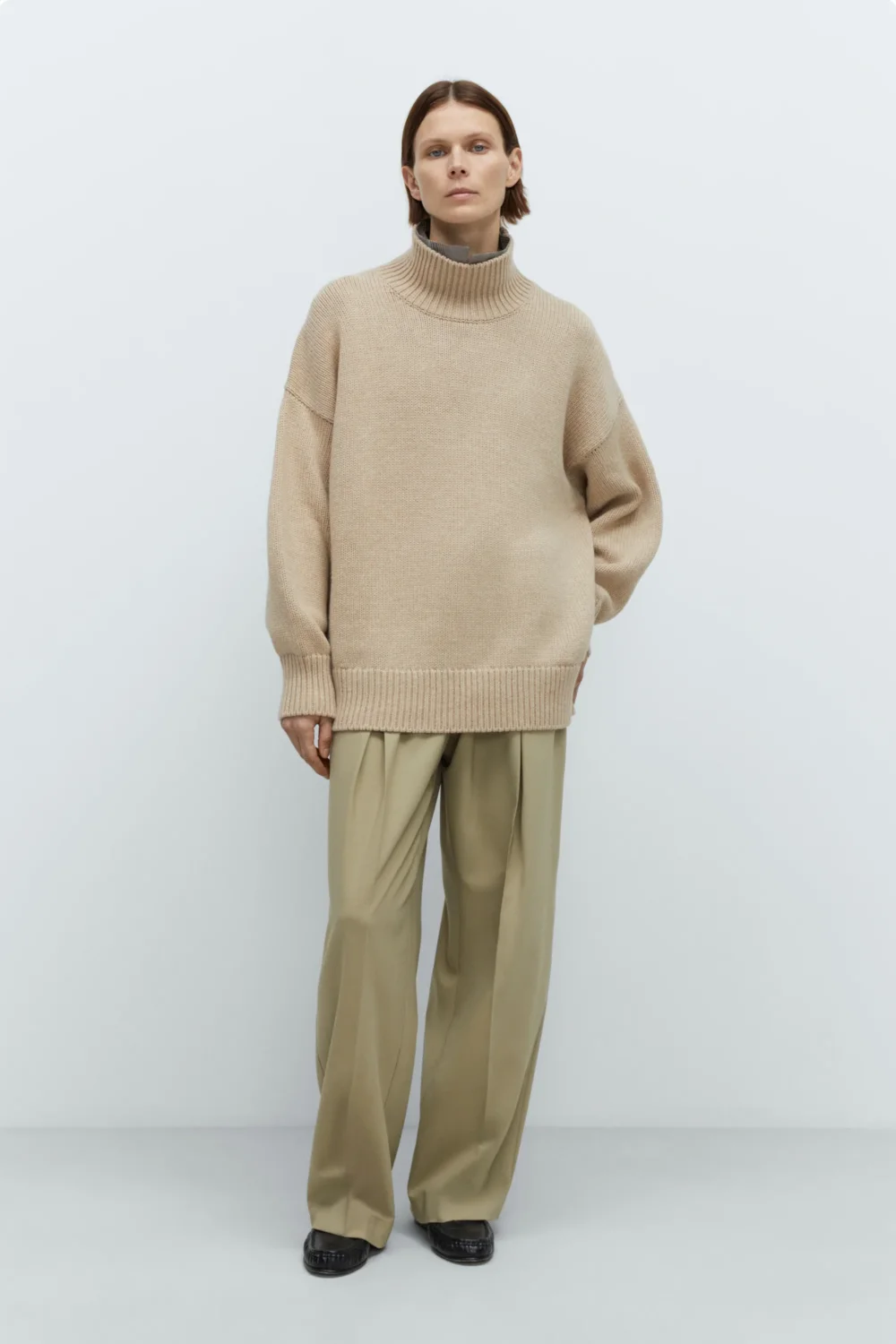 MERINO WOOL CHUNKY TURTLENECK SWEATER