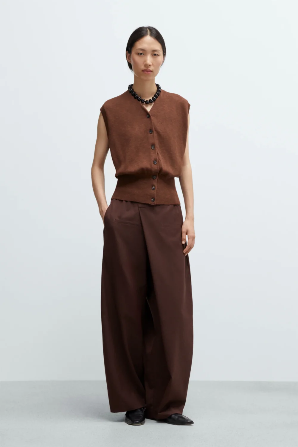 TAILORED CROSSOVER PANTS