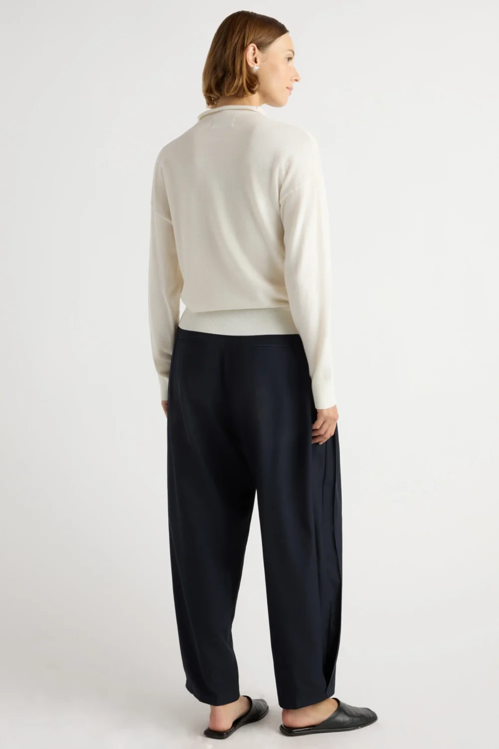 Anaya Side-Pleat Barrel Pant - 5