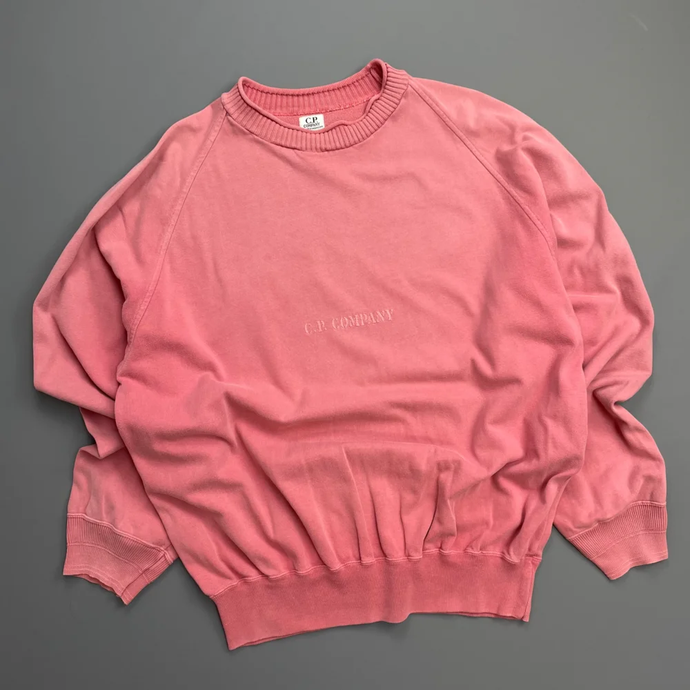 C.P. Company Pink 80s Ideas From Massimo Osti Centre-Chest Embroidered Spellout Oversized Jumper - 4