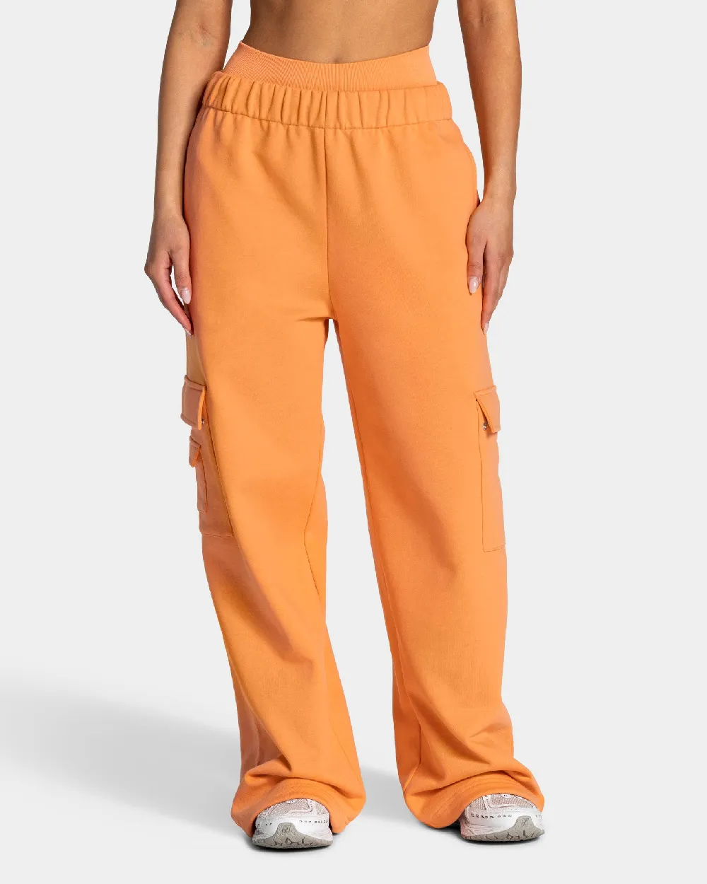 Lift Wide Leg Cargo Joggers ‘Apricot’