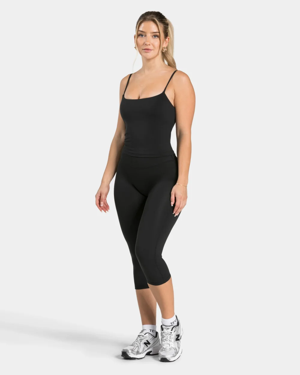 Allrounder Mid Cami Top ‘Black’ - 3