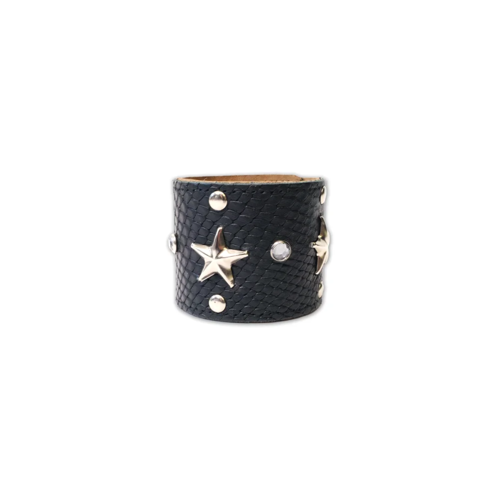 STAR STUD CUFF