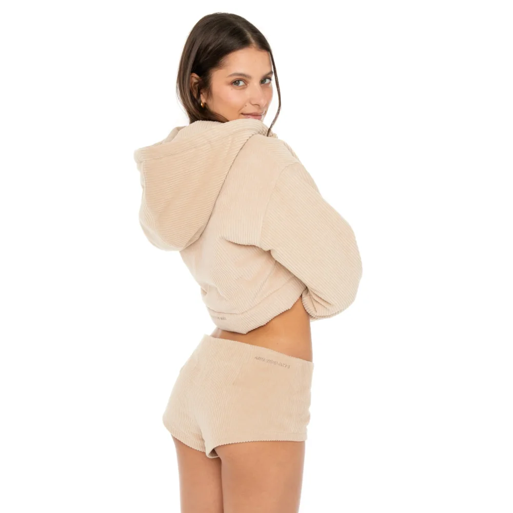 Nimue Short