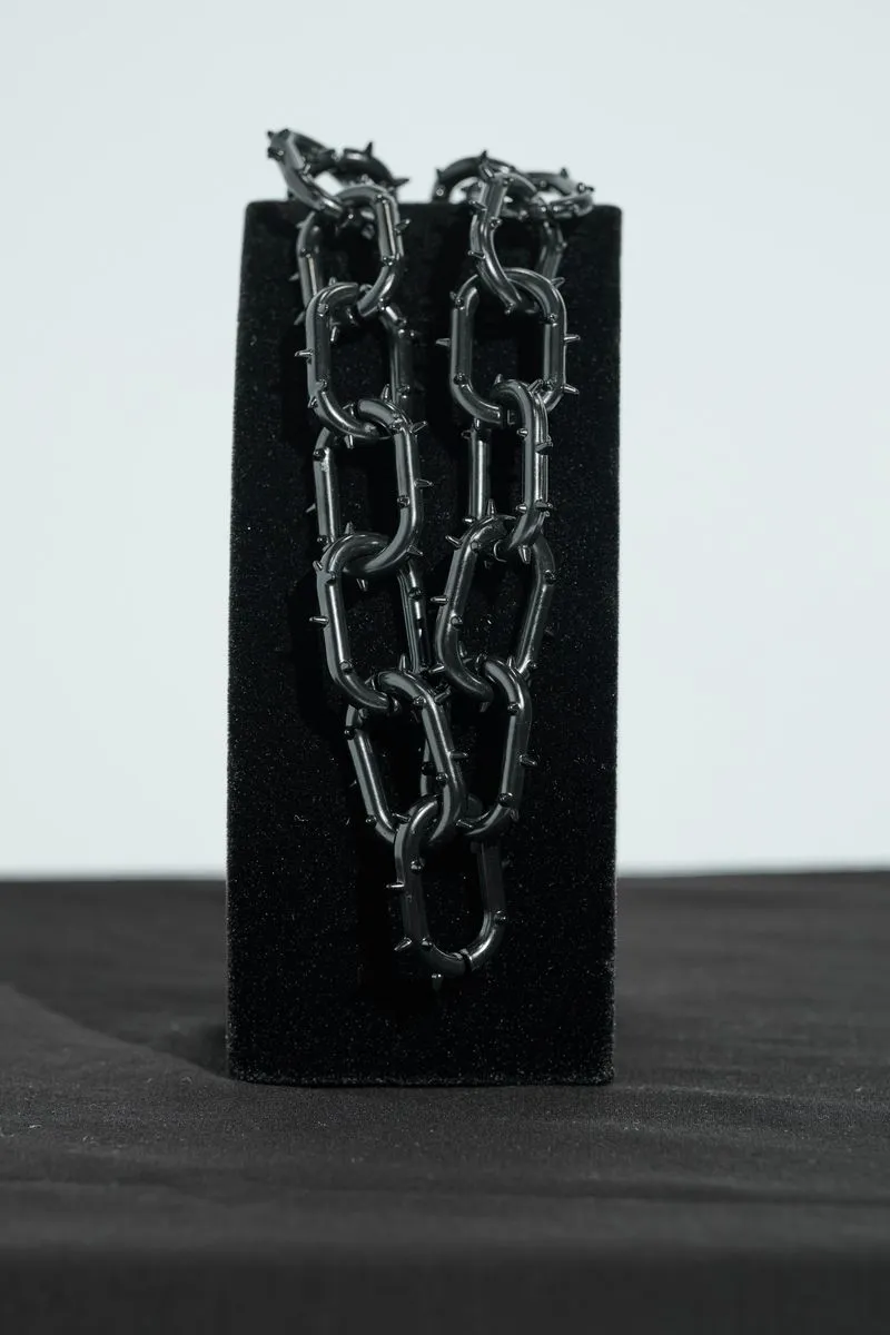 "UNTOUCHABLE" WALLET CHAIN (GUN BLACK)