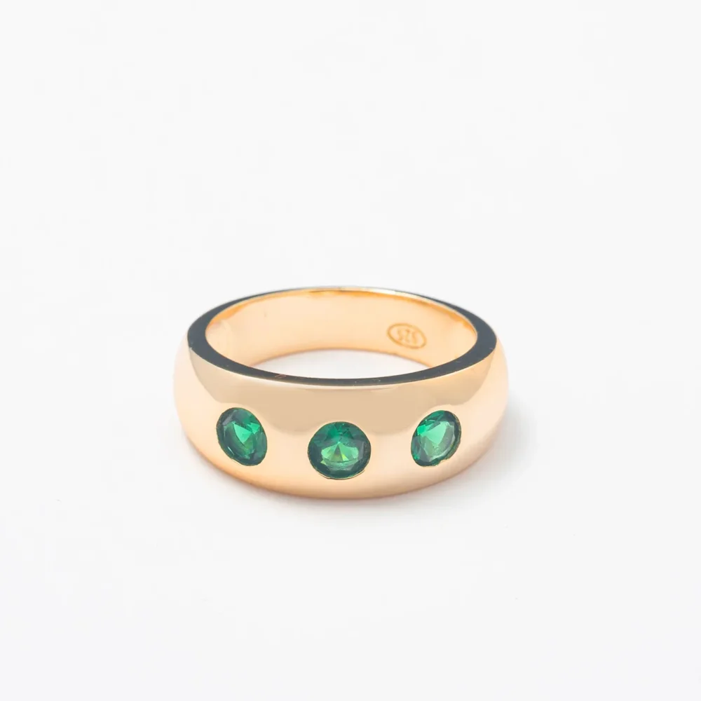 Solid Gold Simple Studded Emerald Band