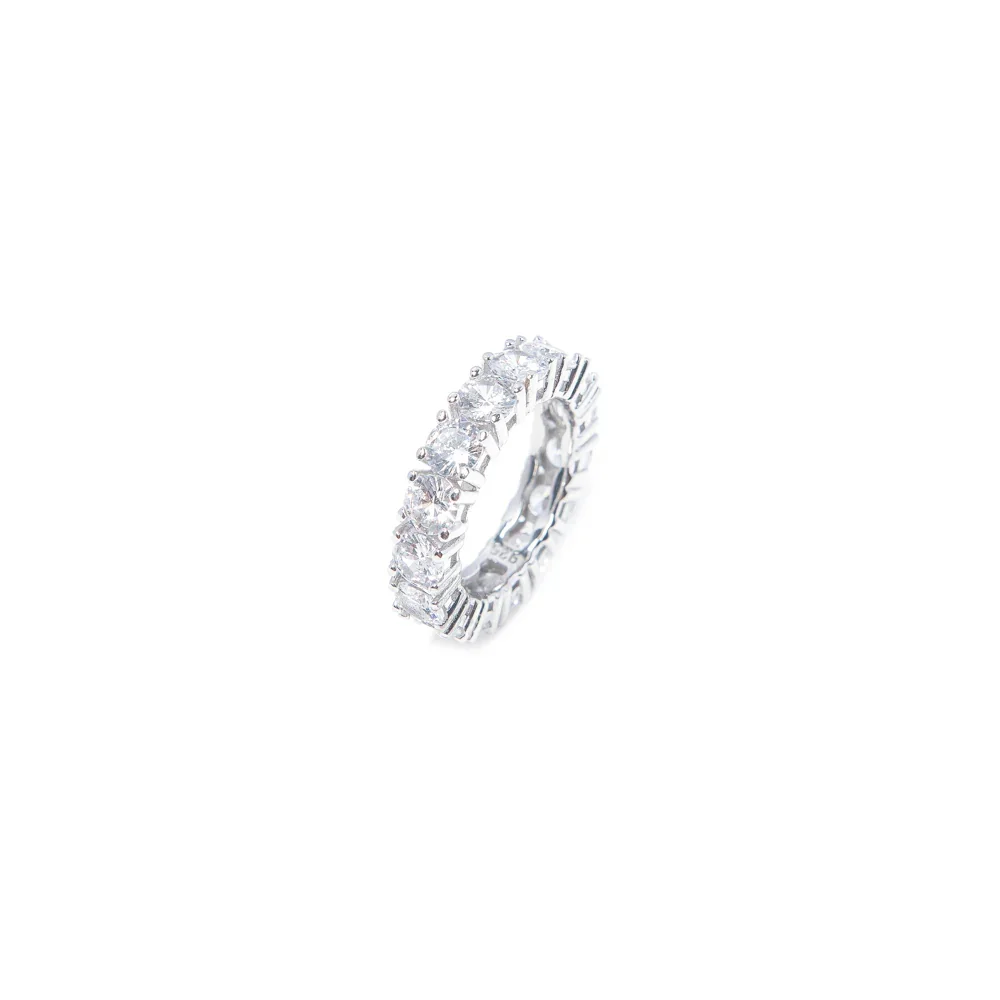 Princess Cut Circular Ring