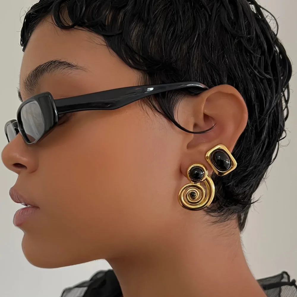 The Black Swirl Earring