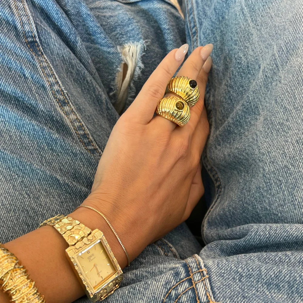 The Cluster Gold Center Stone Ring