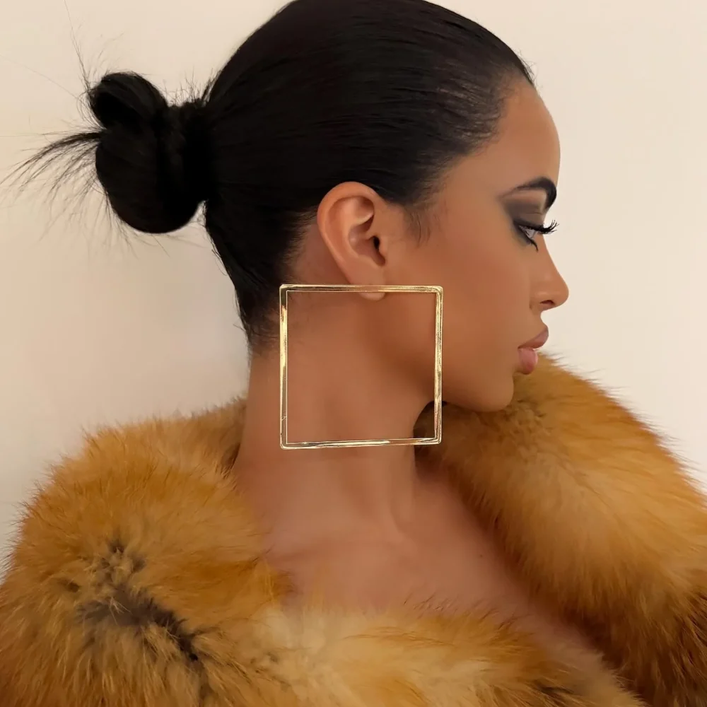 The Jumbo Square Outline Earrings