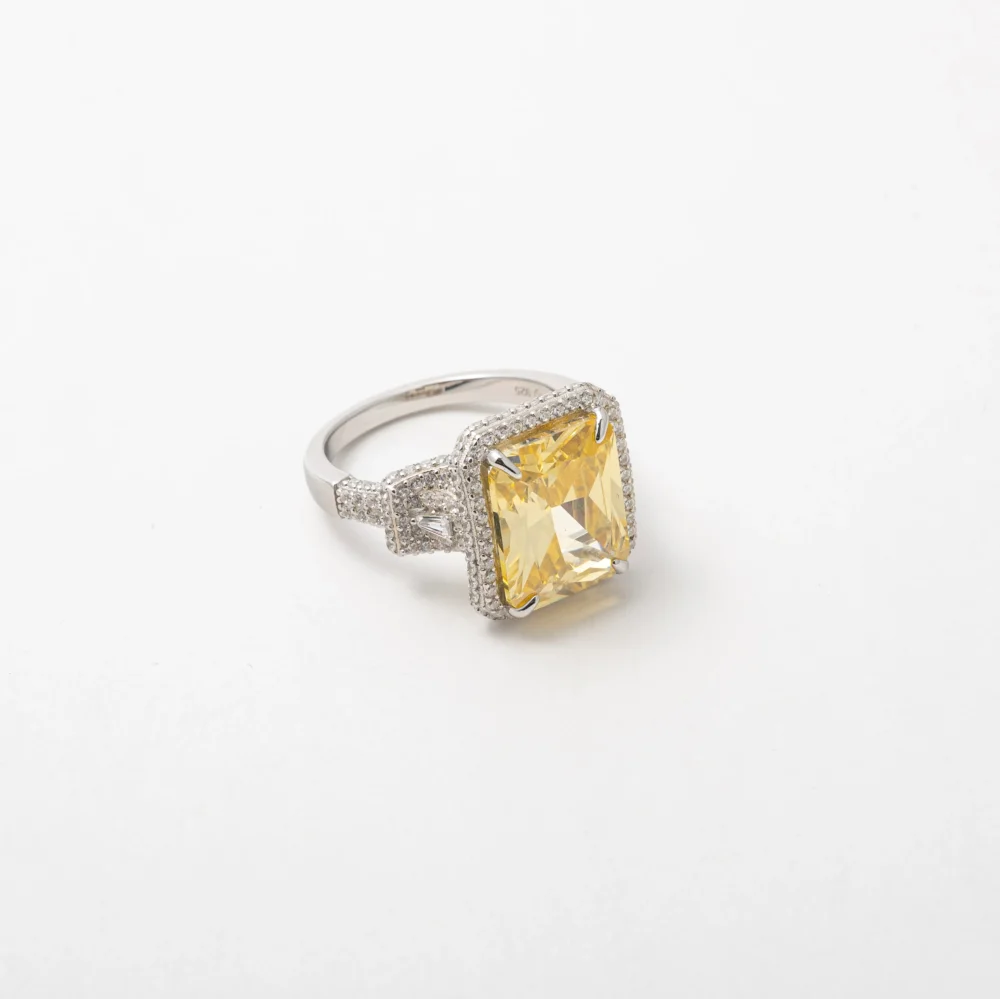 The Canary All Around Ring