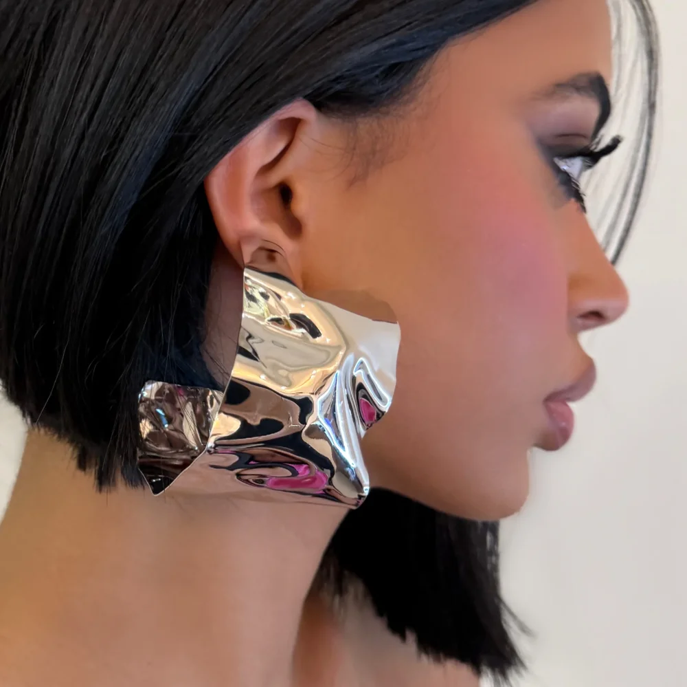 The Wrinkle Large Hoops