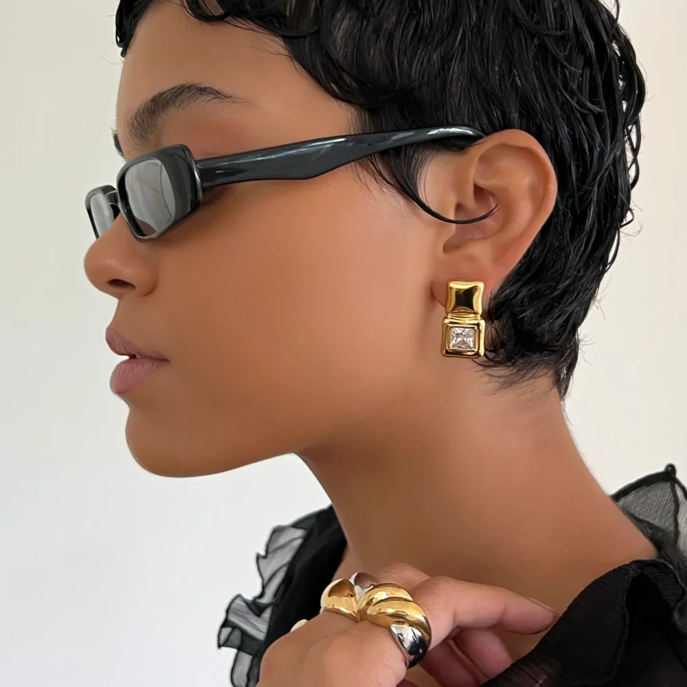 The Crystal Gem Gold Earring