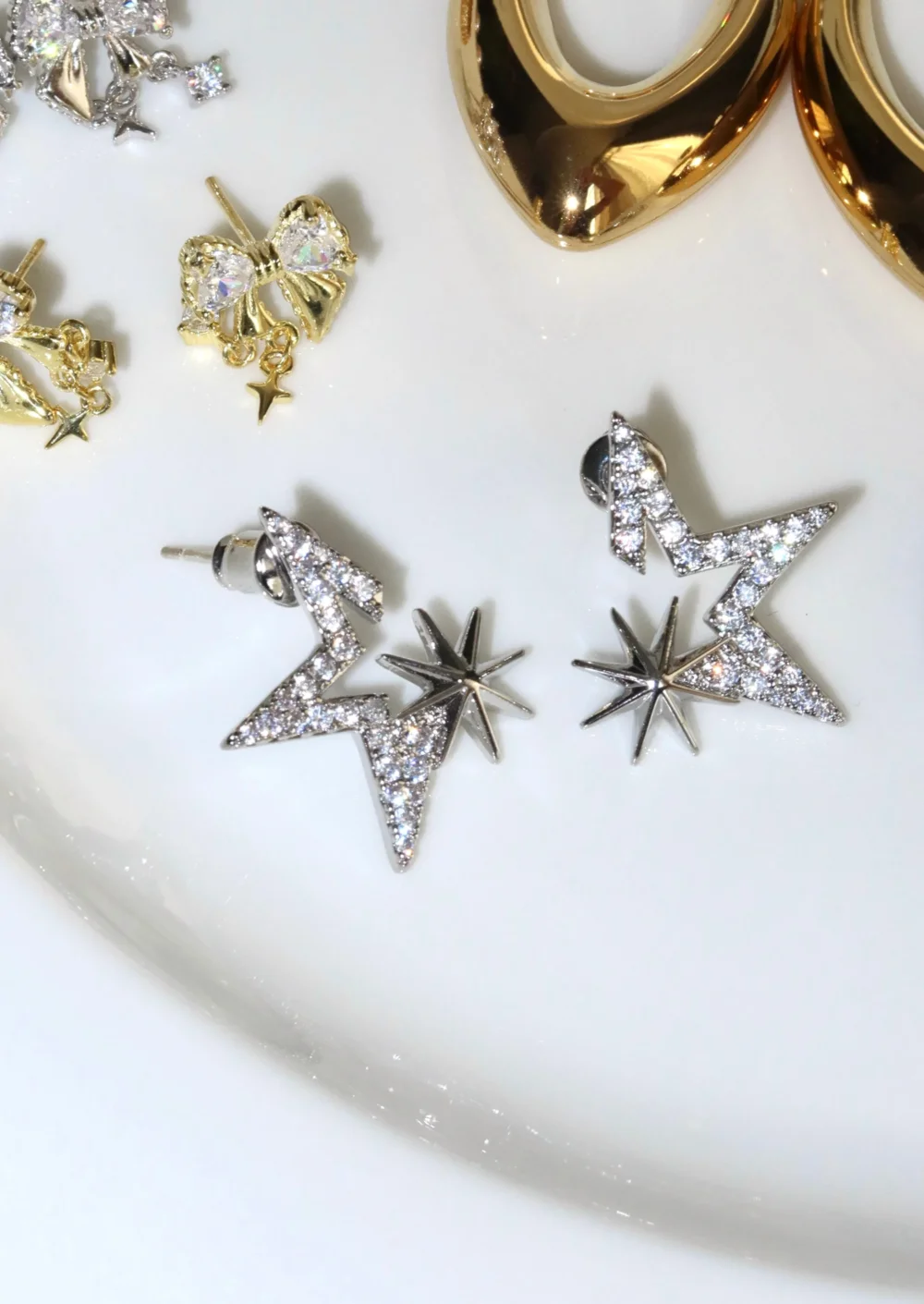 Sparkling Elvis Earrings - 4