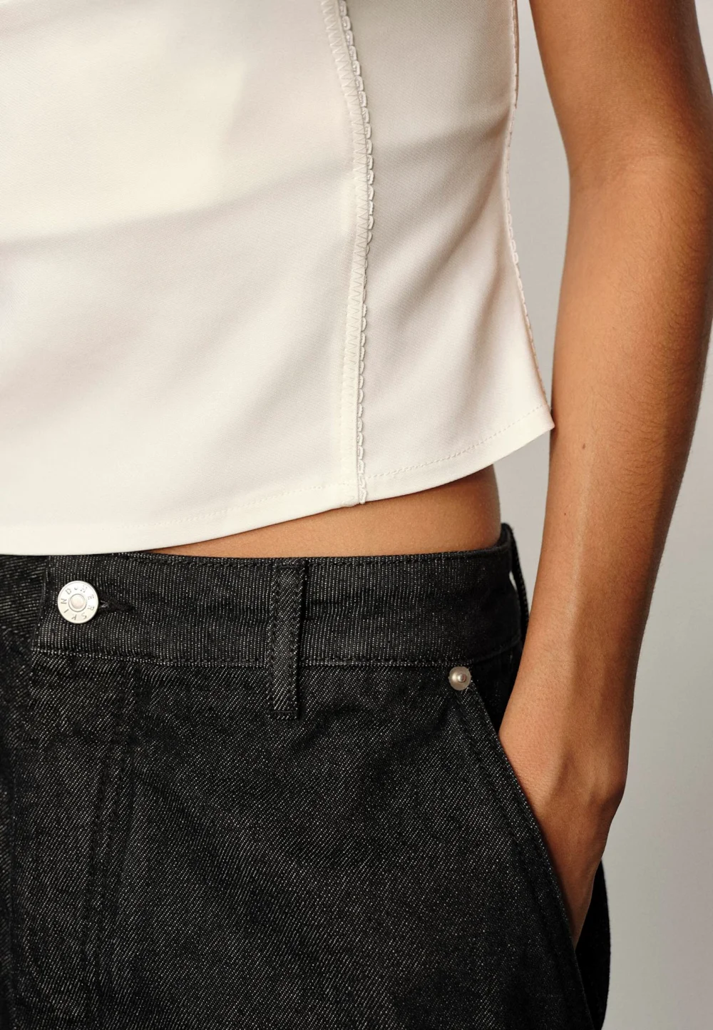 Toma Top - White - 4