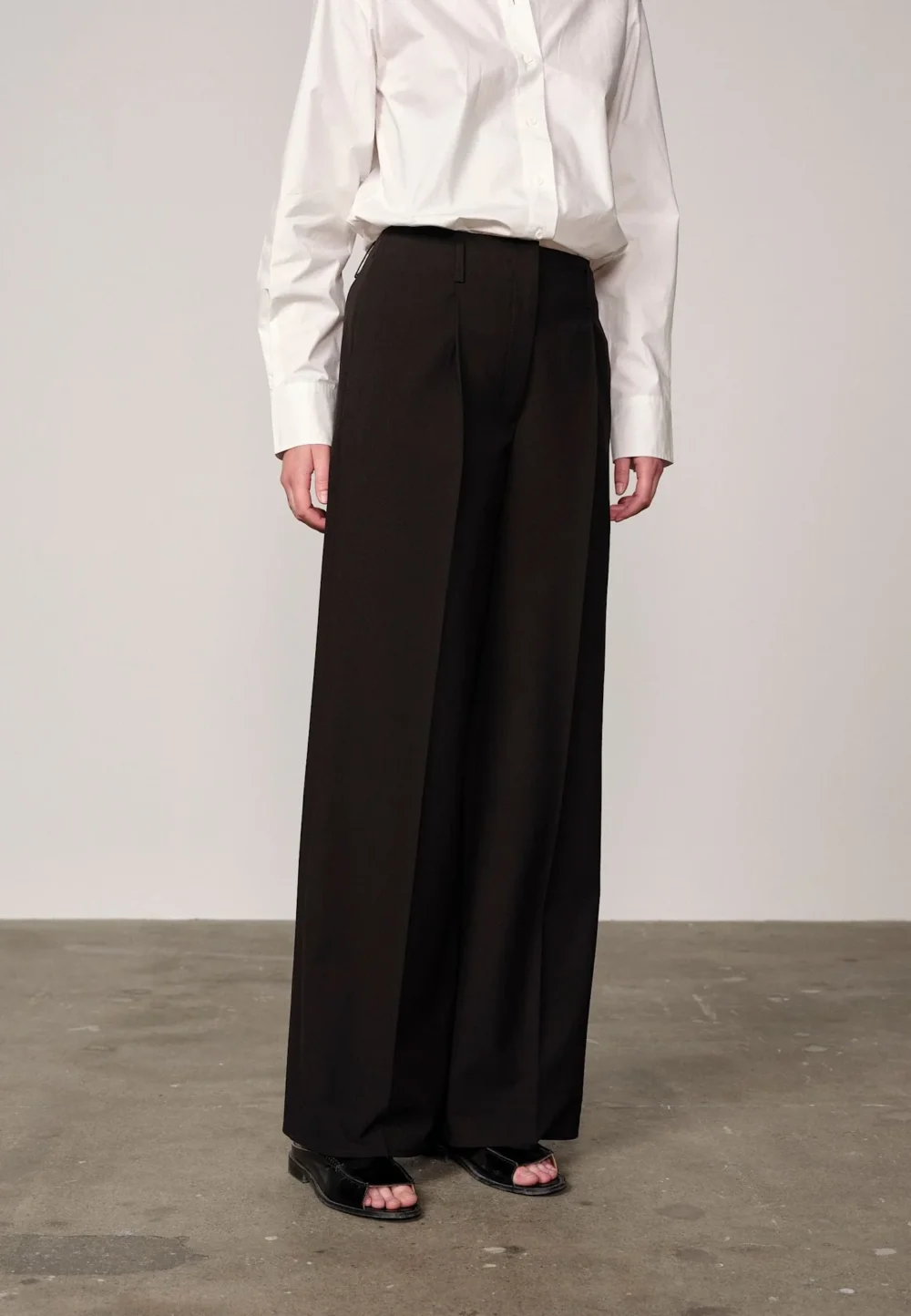 Felicia Midt Waist Pants - Black