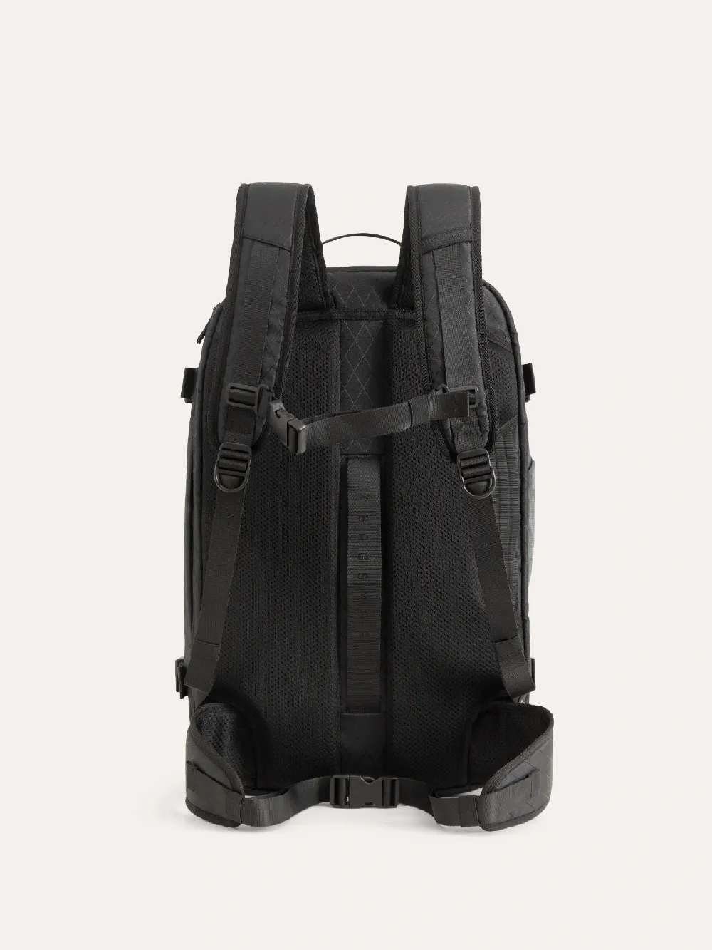 Dense 40L Travel Pack - 4