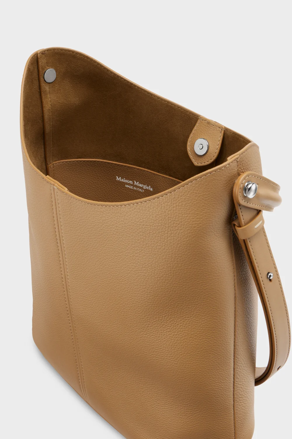 Dress-age Hobo - 2